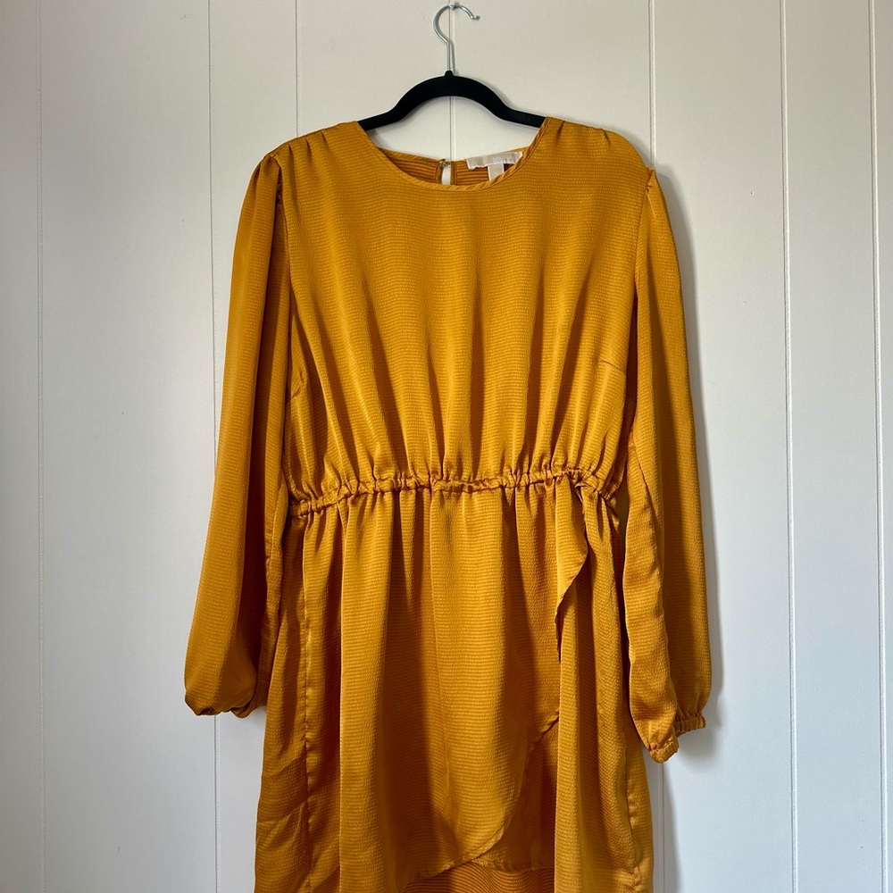 Chic Michael Kors Mustard Yellow silky tunic blouse